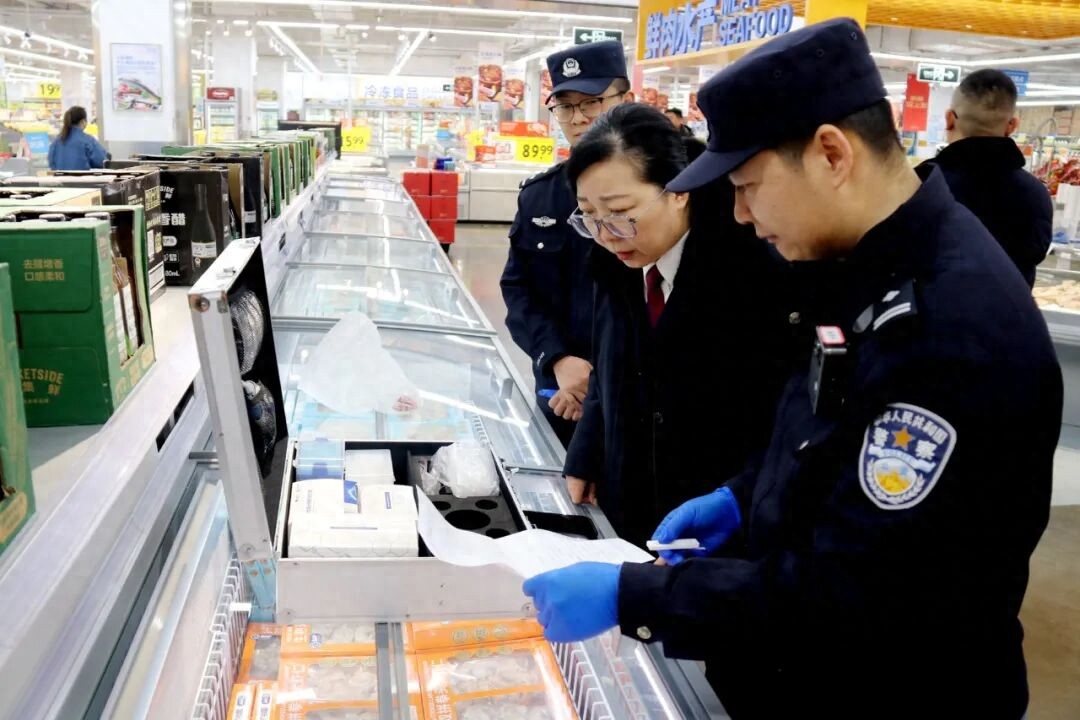 �������ػ���ŨŨ��ζ��